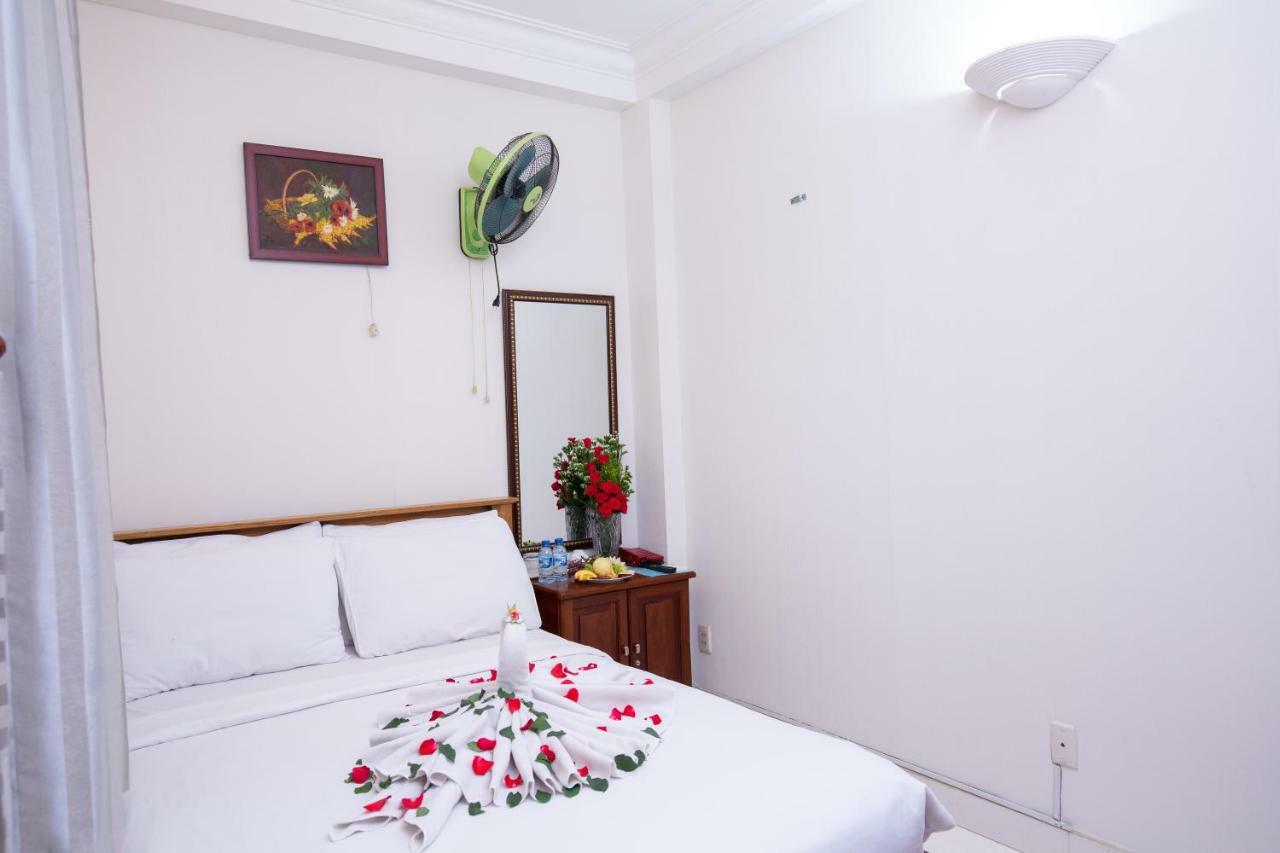 Phan Lan 2 Hotel Хошимін Екстер'єр фото